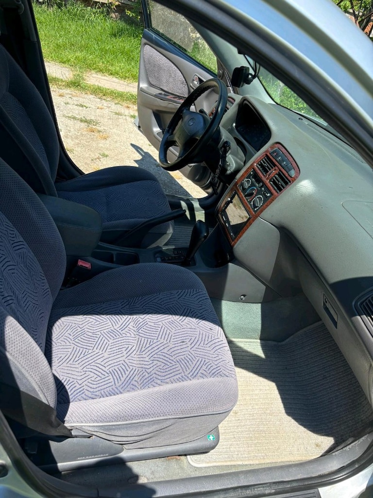 Memurdan Otomatik Avensis 2.0 Benzin LPG - 12