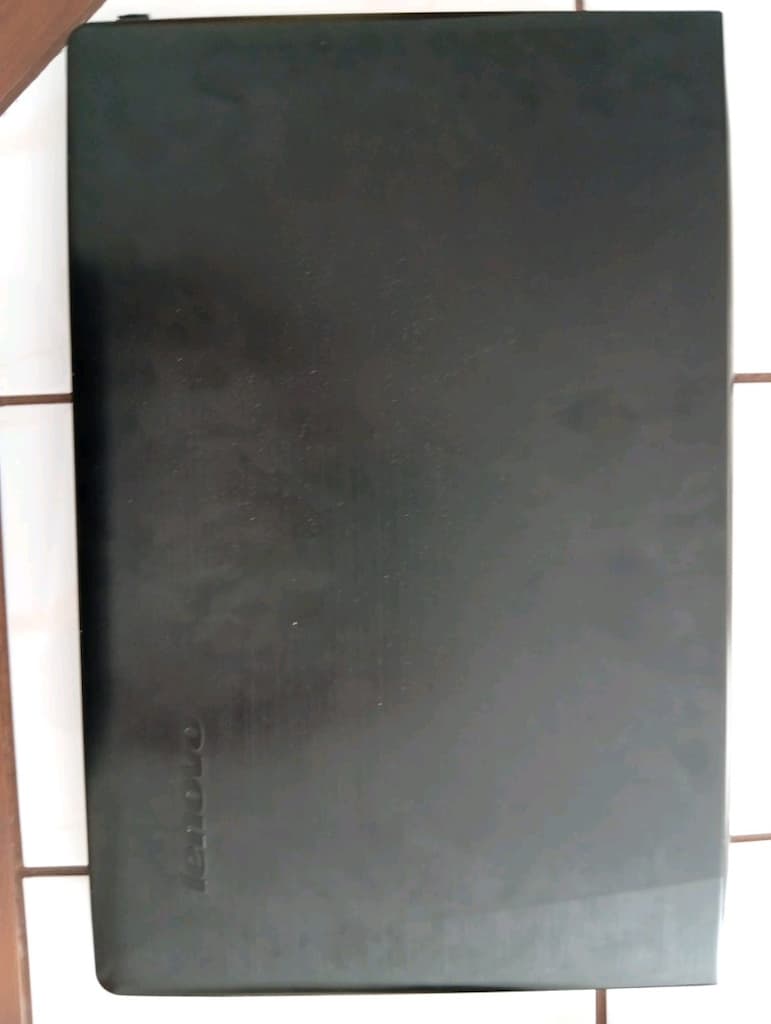 Lenovo IdeaPad Y500 laptop - 2