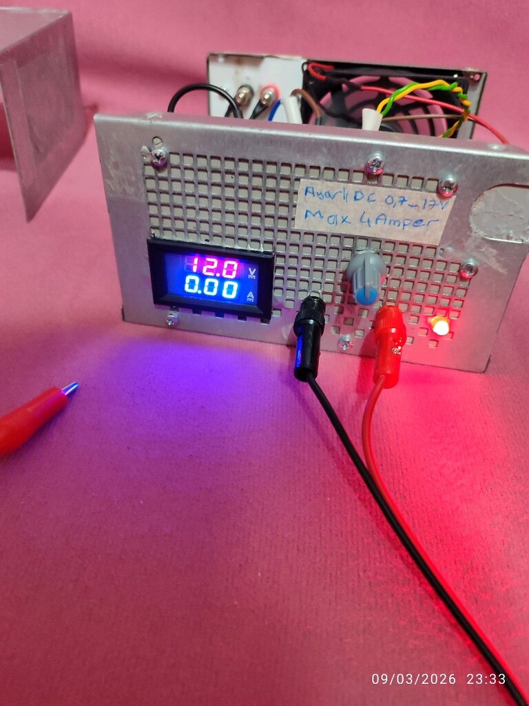 ayarlı0.7 17volt mak.4amper göstergeli adaptör 1000 tl - 7