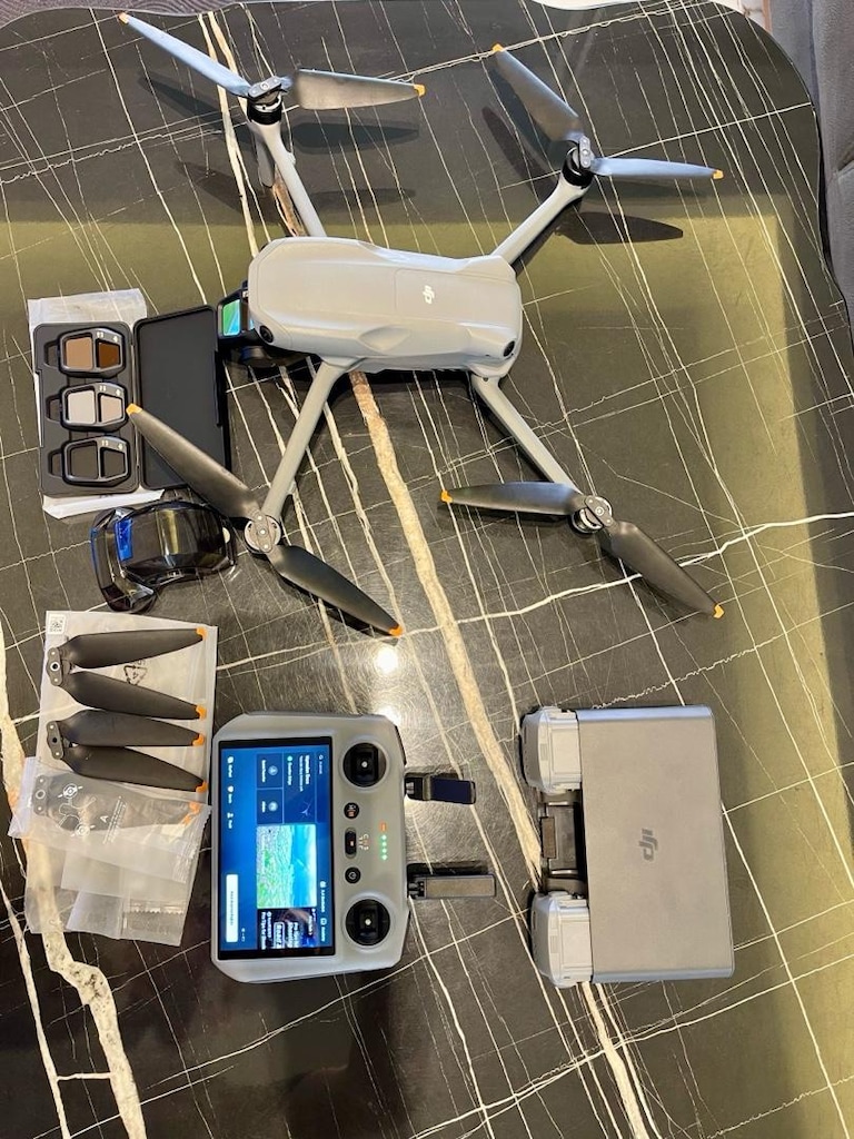 DJI AİR 3S