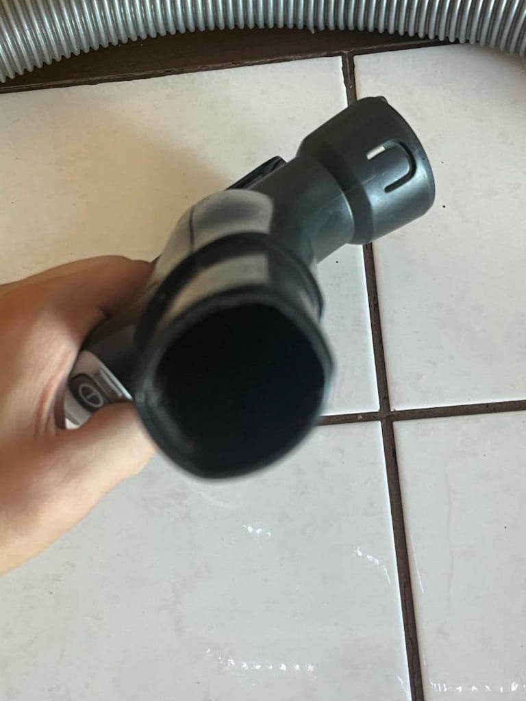 Electrolux Euc98tmt Elektrikli Süpürge Orijinal Hortum Tutamaklı - 3