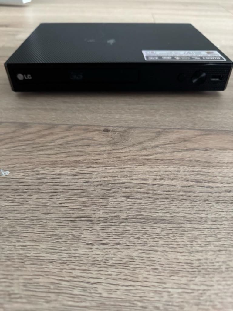 LG BP450 3D Blu-ray DVD Player + Orijinal Kumanda - 3