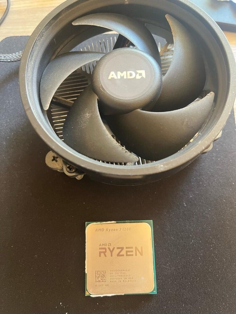 AMD RYZEN 3 1200 & STOK FAN - 2