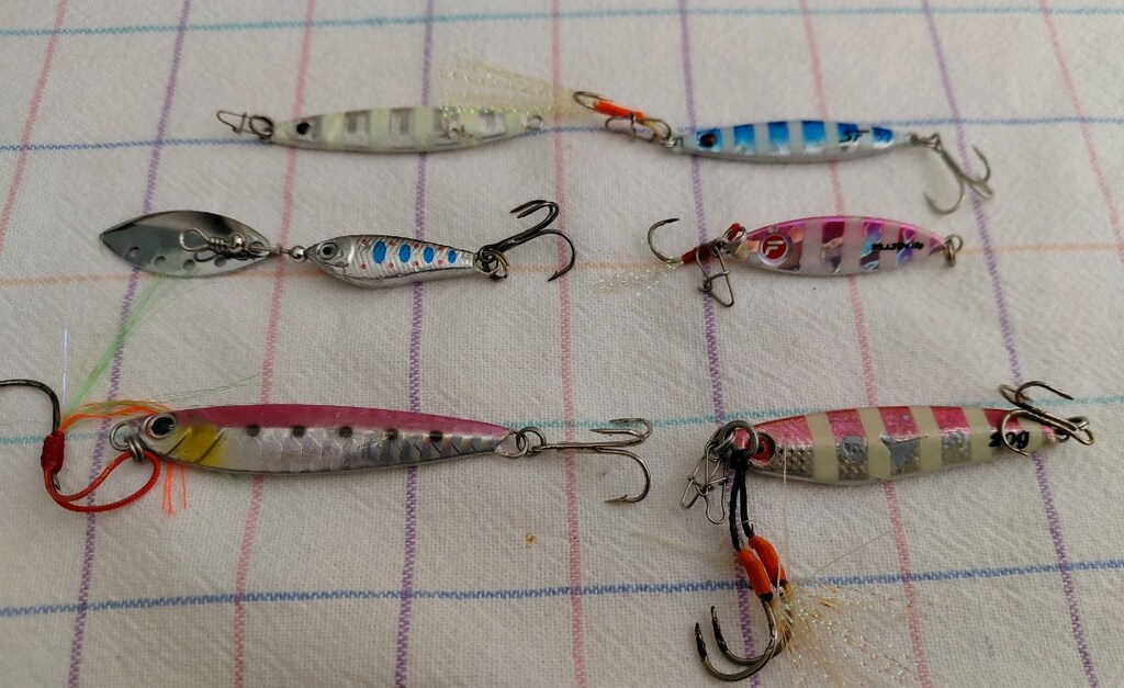 Karışık boy ve gramlarda 6 adet jig, sahte yem - 5