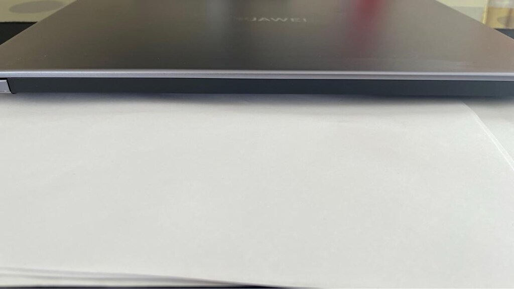 HUAWEİ MATEBOOK D15 AMD RYZEN 5 8GB RAM - 8