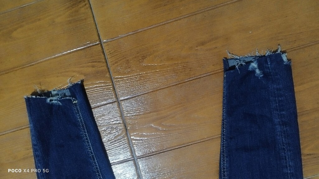 #Zara jeans pantolon.Piyasası çok pahalıdır...Çokça eşofman var. - 7