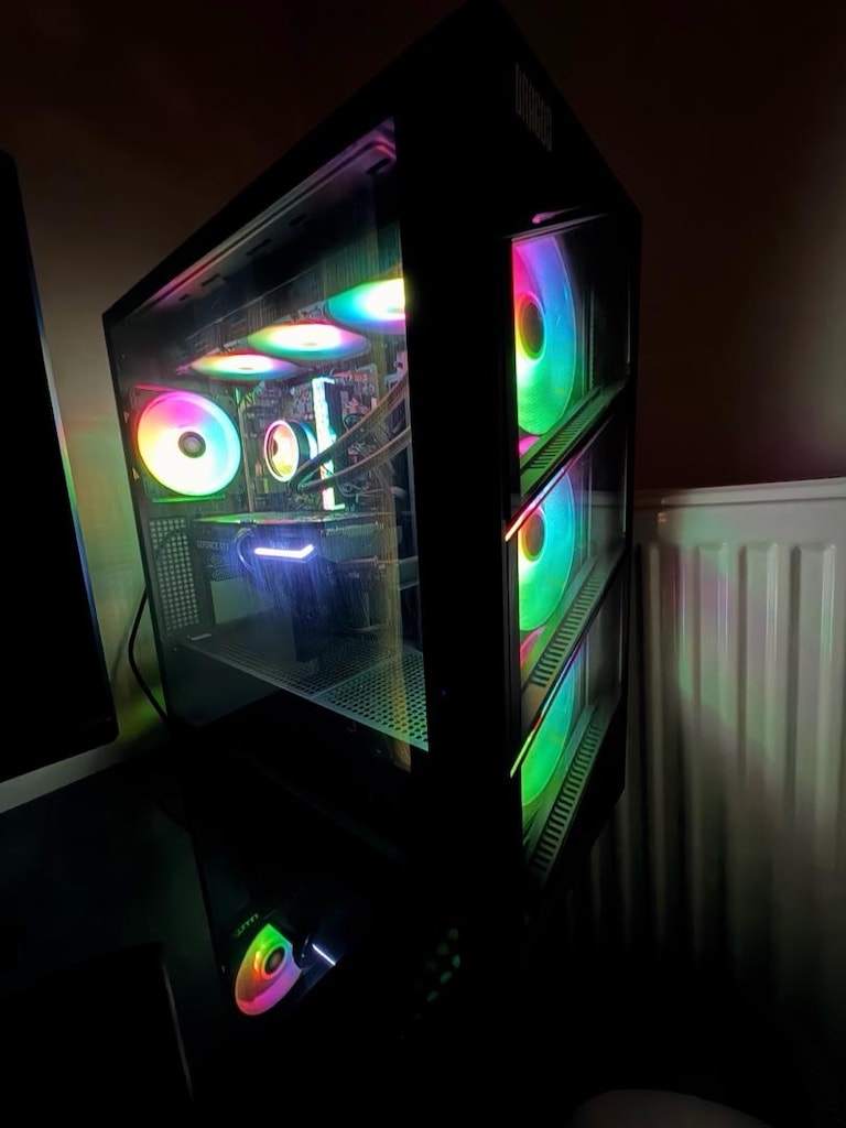 Gaming Set | RTX 4060 8GB | i7-10700F | 64GB RAM | Odyssey G5 32” - 4