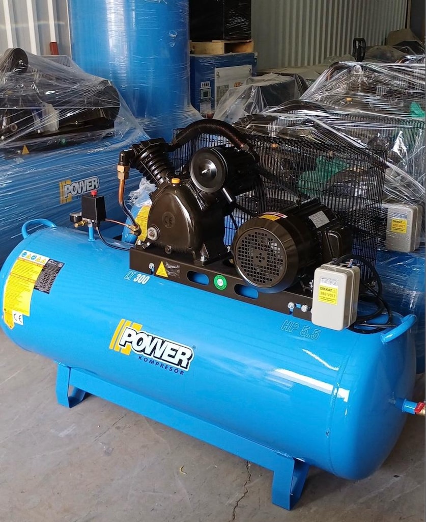 Ü 300 litre 12 var çift kademe kompresör - 11