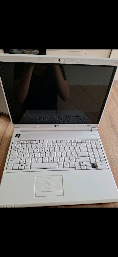 LG ve hp laptop - 9