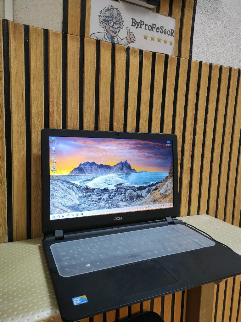 Acer Laptop - 3