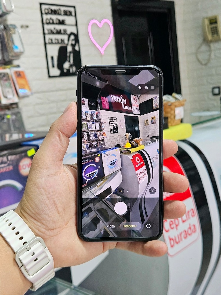 iPhone 11 Pro Max 512 GB - 6