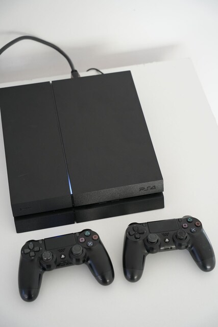Playstation 4 500GB ÇİFT Kol Oyun Konsolu