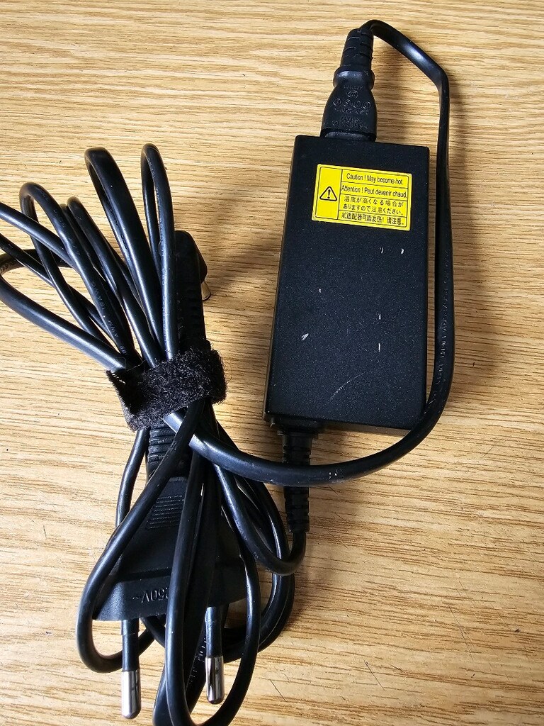 TOSHIBA 19V 3.42A LAPTOP ADAPTÖR - 9