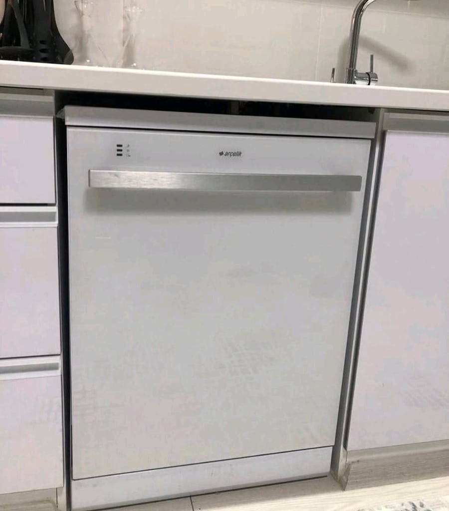 Beyaz eşya ve koltuk takımı - 6
