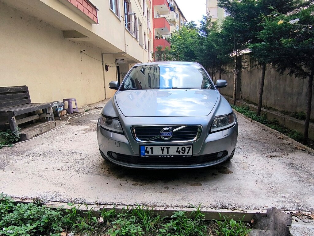 Volvo - 12