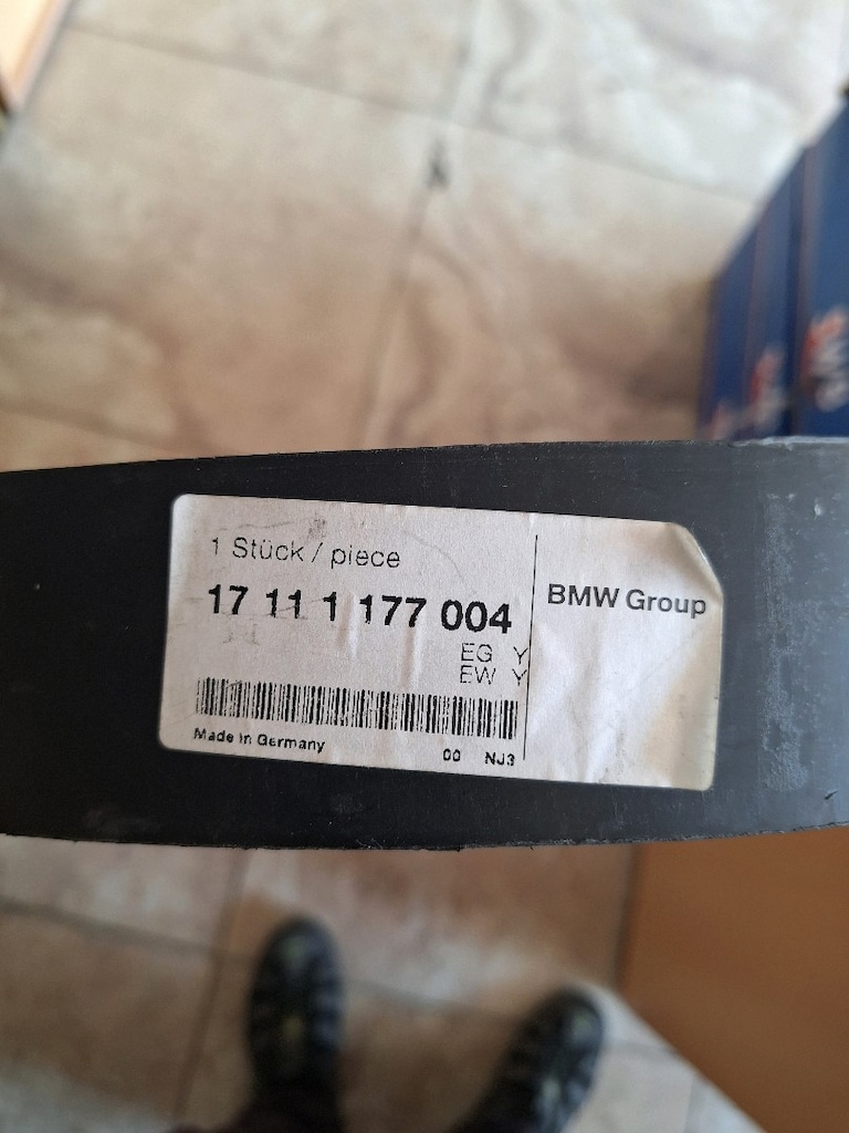 bmw e30 m10 motor radyator davlumbazi - 2
