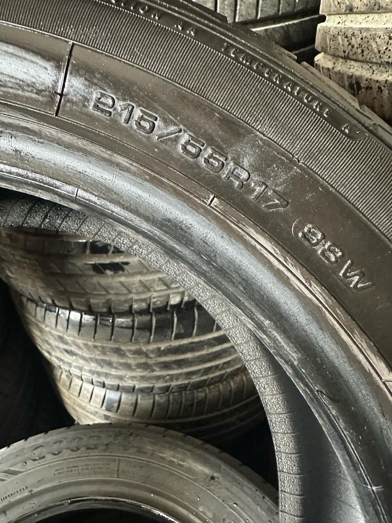 215/55 R 17 Debica 4 adet yazlık 2023 çok temiz - 3