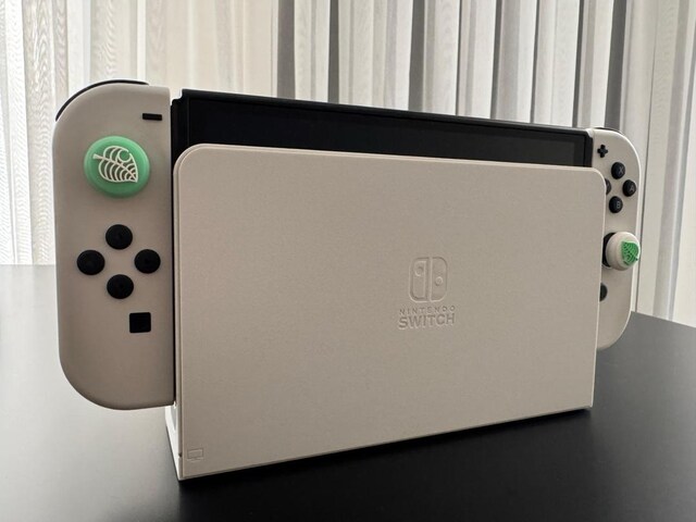 Nintendo Switch OLED White + Taşıma Çantası + Kutu + Oyun Dolu Hesap |