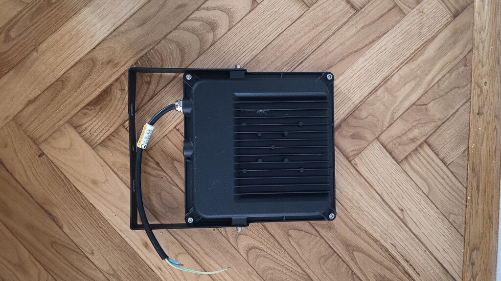 projektör - 3