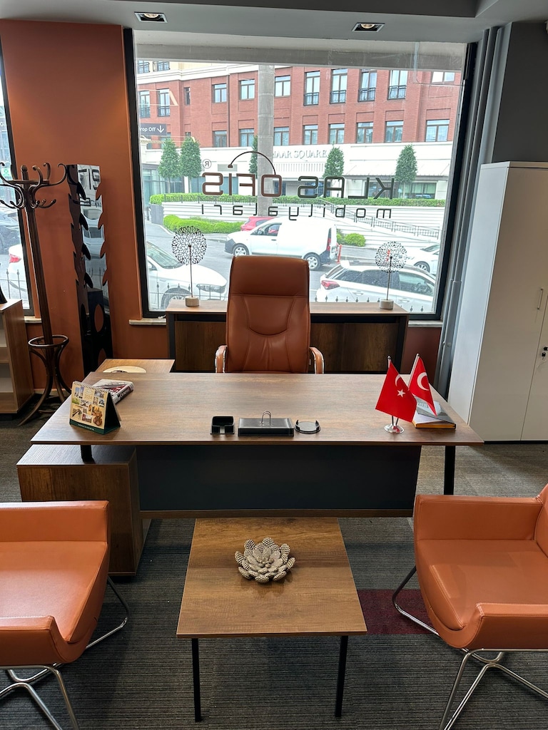 KLAS OFİS ÜSKÜDAR 180X80 BAROK SİYAH MÜDÜR TAKIMI SIFIR - 2