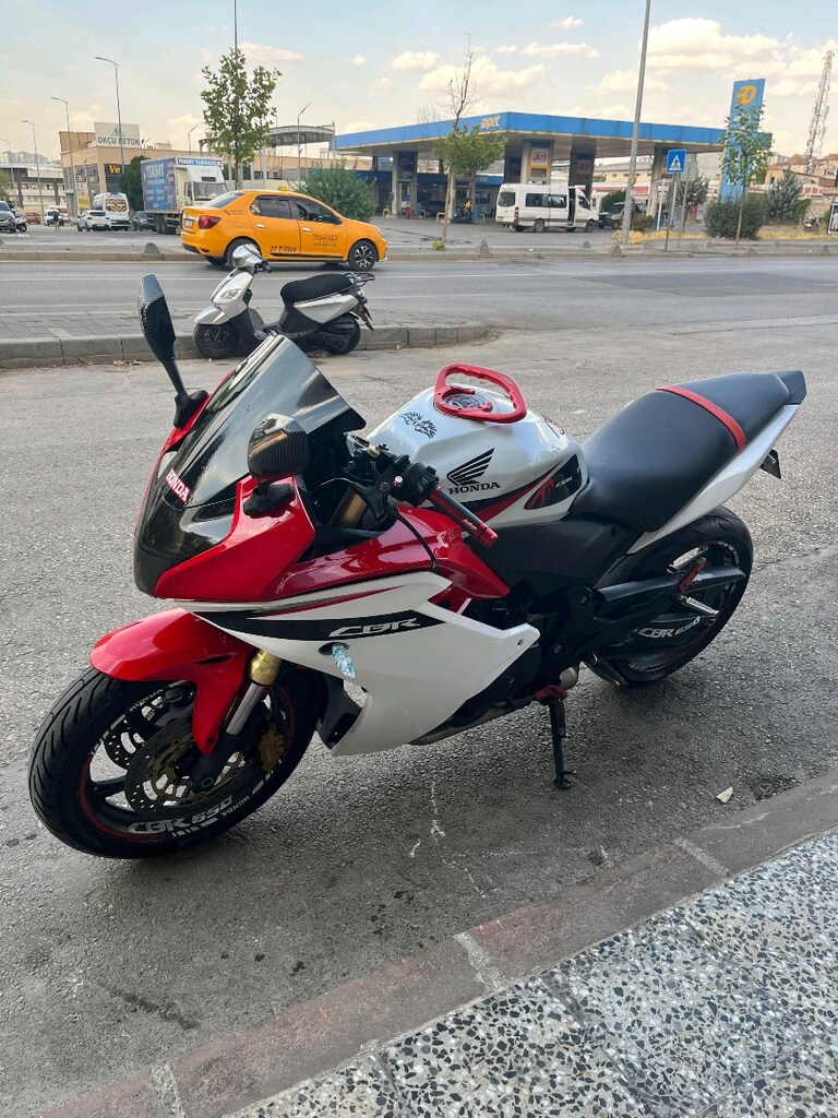Honda CBR 600 FA - 8