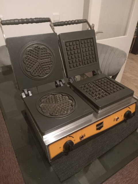2 ay kullanılmıştır sanayi tipi waffle makinası