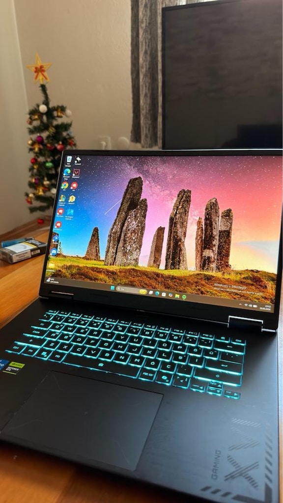 Gigabyte Gaming A16 Laptop - 2