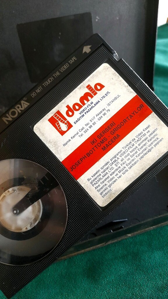 İki Serseri VHS video kaset - 4