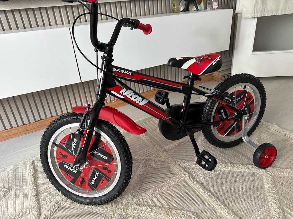 Neon Super Kids 16 Jant Çocuk Bisikleti - Çok Temiz - Destek Tekerlek