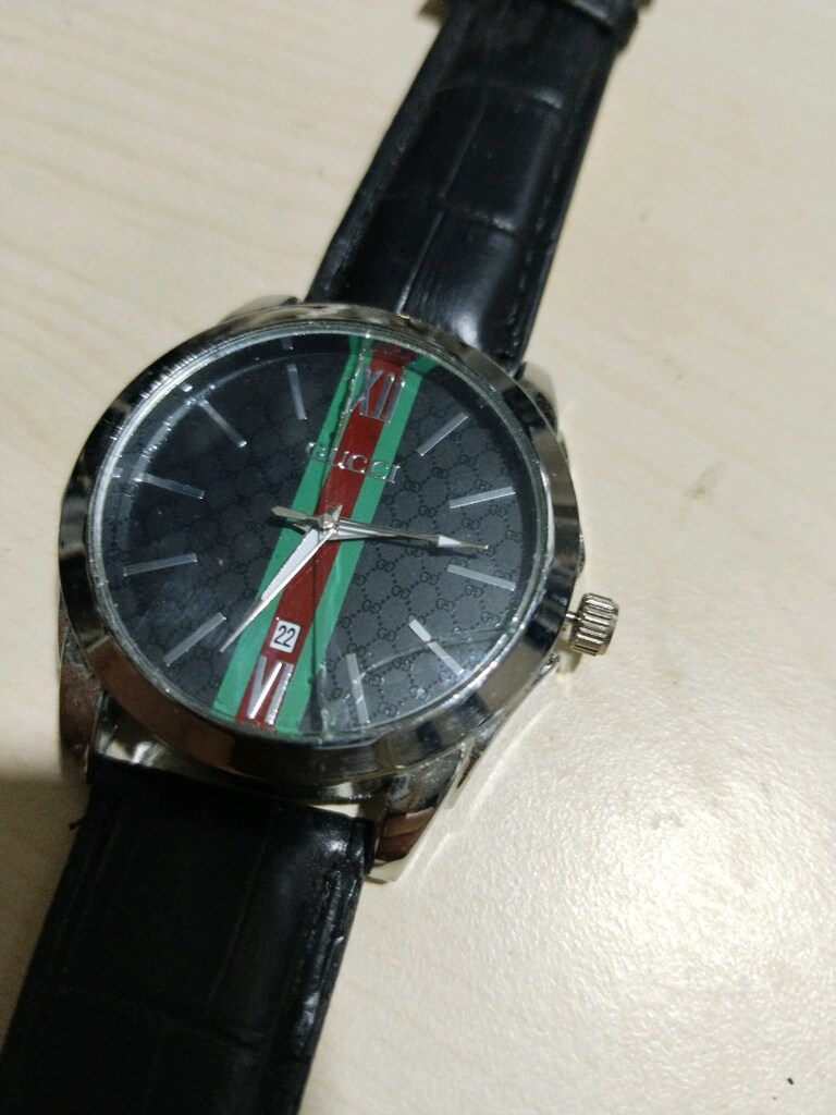 YENİ FAKAT SAĞ ALT KÖŞEDE ÇATLAK VAR KULLANİMA ENGEL DEGİL - 5