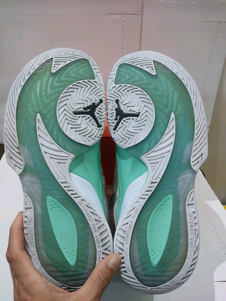 Jordan Luka 3 Photo Finish 49.5 - 7