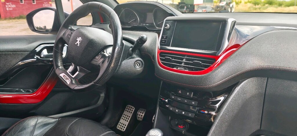 Peugeot 208 gti stock değişensiz hasarsız 2014 çıkışlı - 8