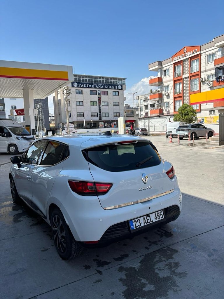 Beyaz Renault Clio - 15