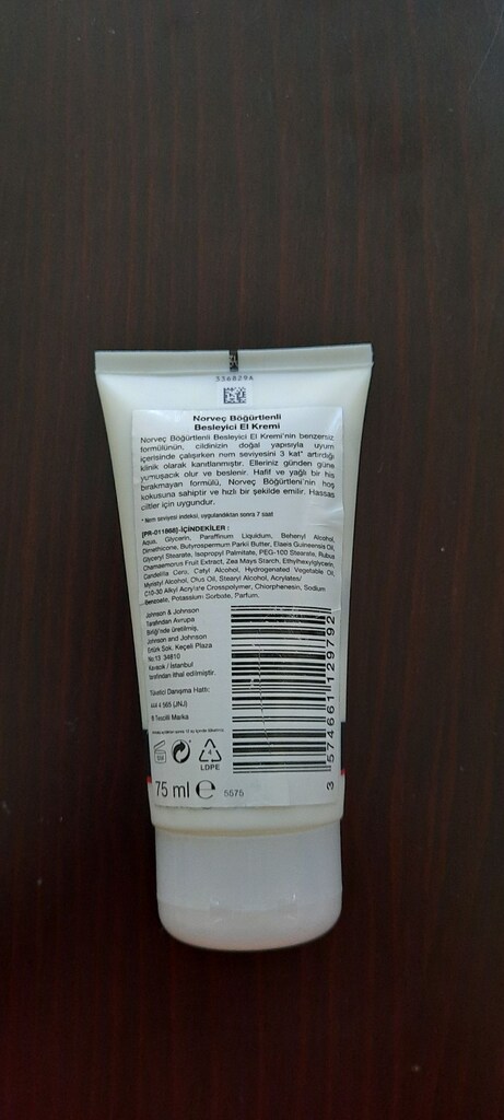 Neutrogena Norveç böğürtlenli el kremi - 2