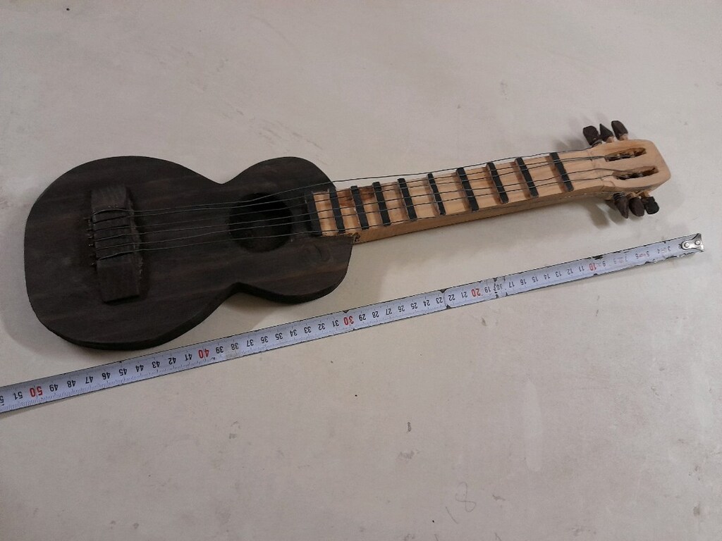 Dekorluk el yapımı keman ve ukulele - 5