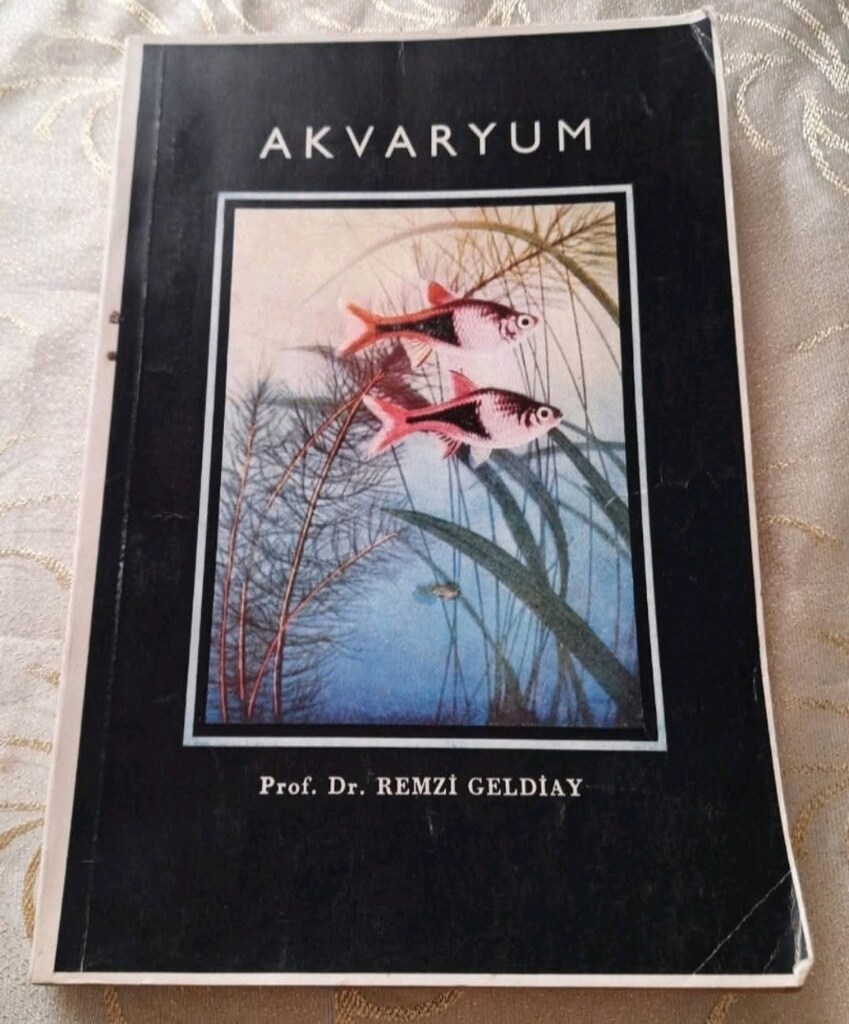 AKVARYUM HOBİCİLERİNE KİTAP - 4