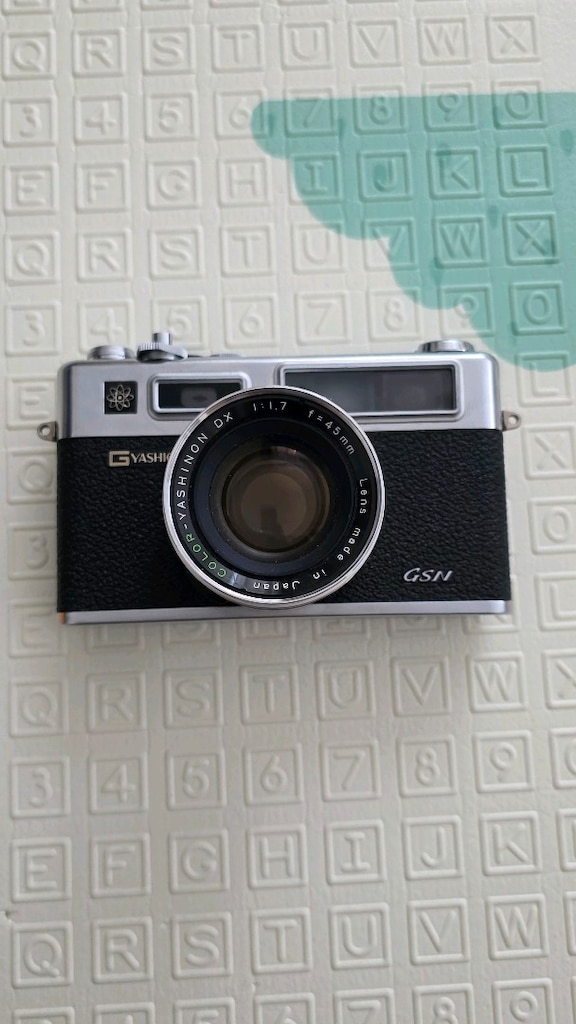 Minolta SR-T 303b SLR Vintage analog 35mm Film kamera
