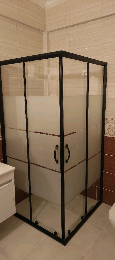 DUŞAKABİNDE FIRSAT - 15