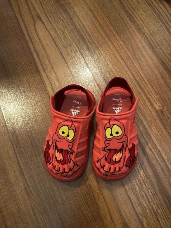 adidas disney pixar water sandalet