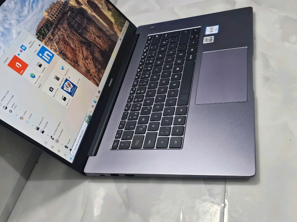 Huawei i5 10210U 8GB Ram 256GB SSD Laptop - 3