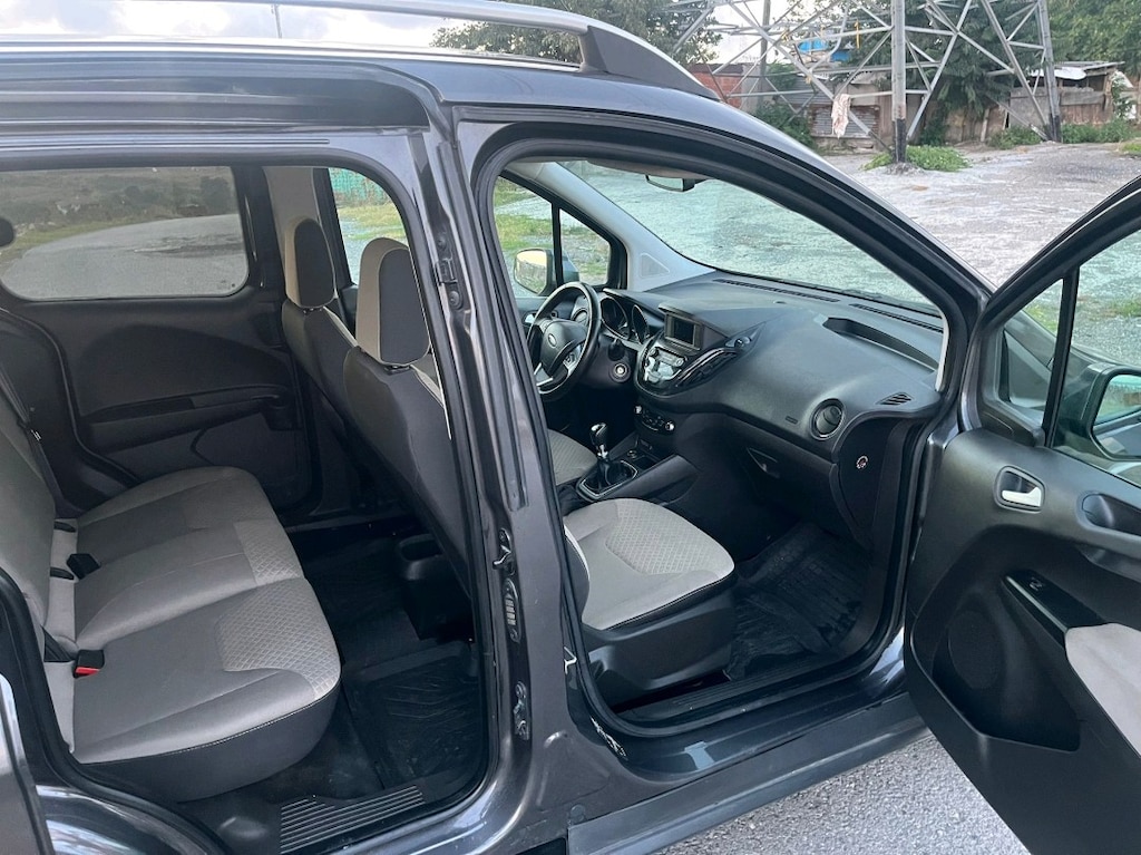 SAHİBİNDEN TEMİZ BAKIMLI 2023 FORD TOURNEO COURIER - 8