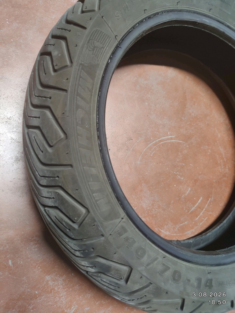 Michelin City Grip2 140/70/14 - 2
