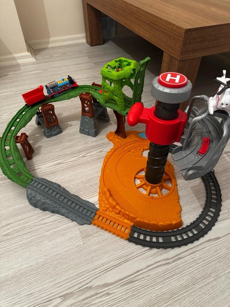tomas treni - 3