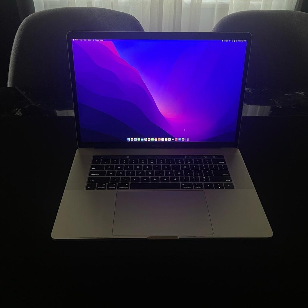 Macbook Pro 15” - A1707 - 1 TB SSD - 16GB RAM - 3.1 GHZ i7