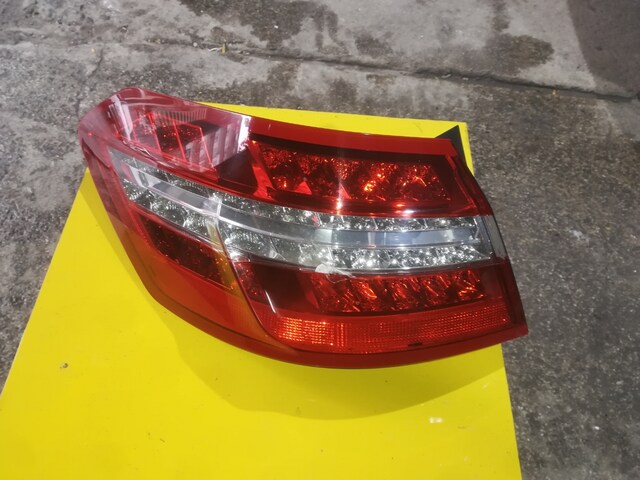 Mercedes benz e class w212 sol di? stop lambasi Led cikma resimde gözü