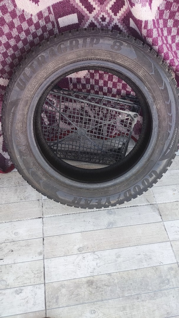 185/60/r15 kışlık goodyear ultragrip8 lastik 22/17 üretim 2 adet - 3