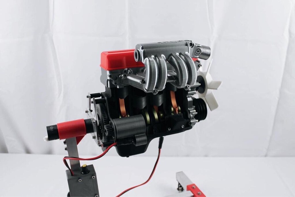 Diecast Motor Modeli 4 Pistonlu Hareketli - 8