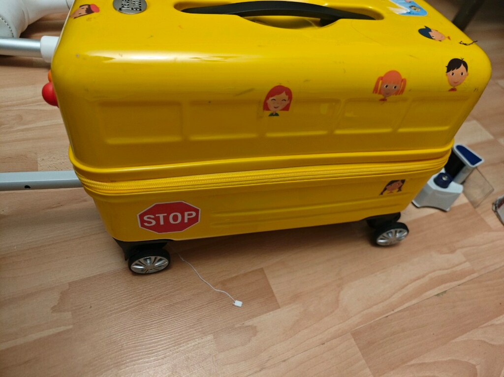 Travel Buddies Bin ve Seyahat Et Okul Otobüsü Bavul Sarı Bir kere dışa - 2