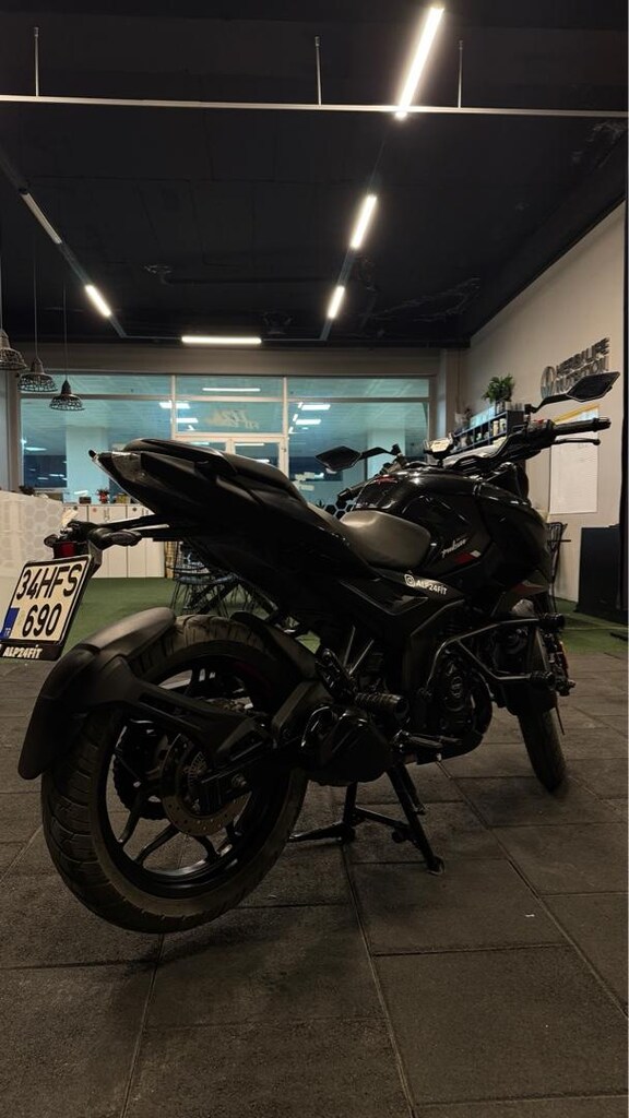 bajaj pulsar n 250 - 4
