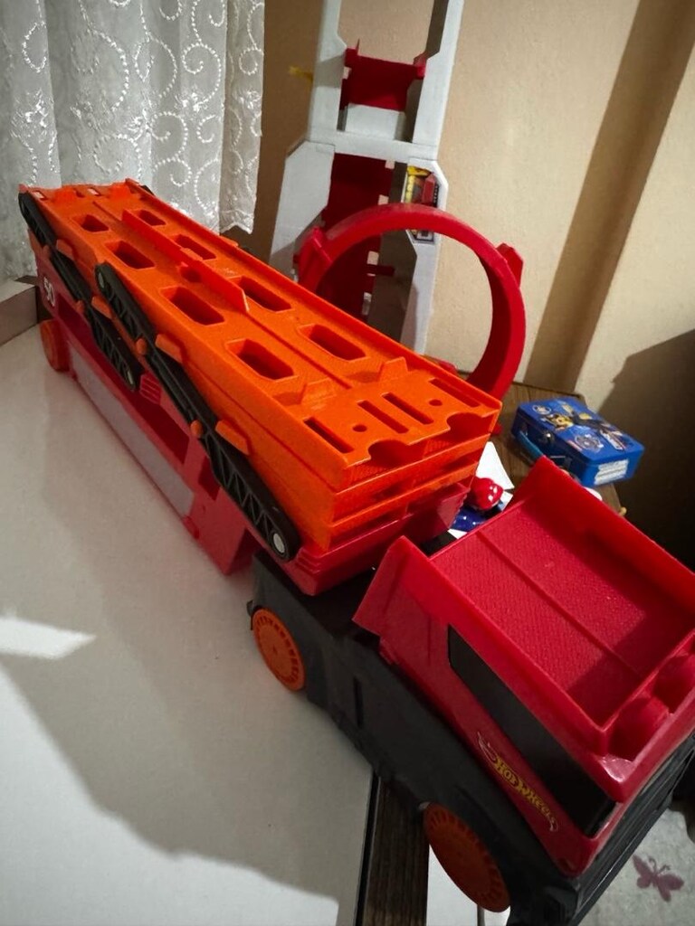 hot wheels taşıyıcı tır - 3